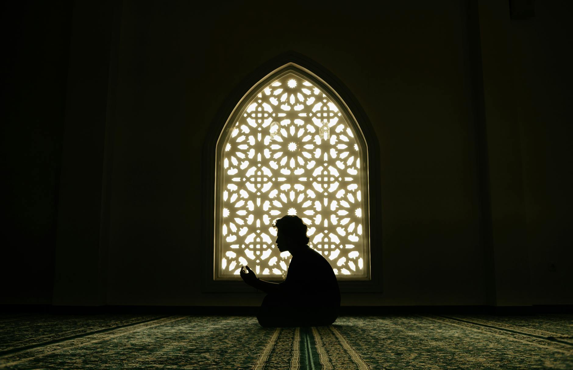 Case Report: Generalized anxiety disorder and hypertension: a bidirectional loop unraveled by integrated management